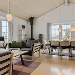 4 Bedroom In Vakantiehuis *